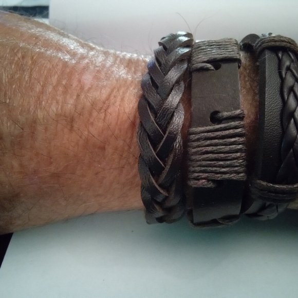 # Bracelets - Picture 2 of 3